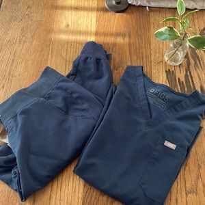 Figs Dark Harbor medium Zamora and Catarina set